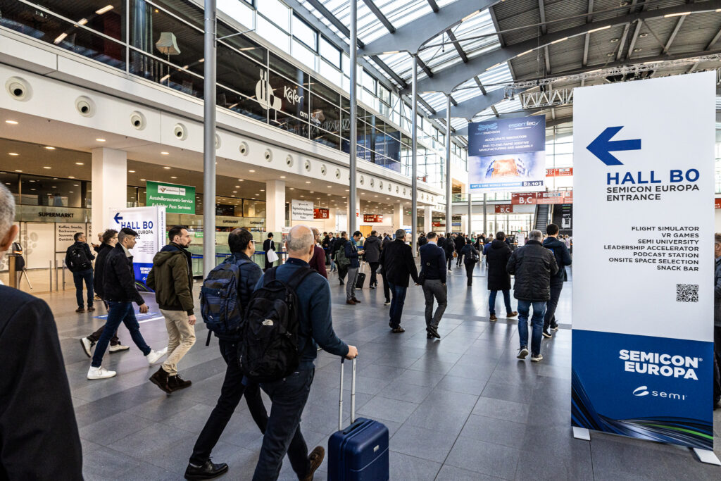 Munich Messe with Sign to Hall B0